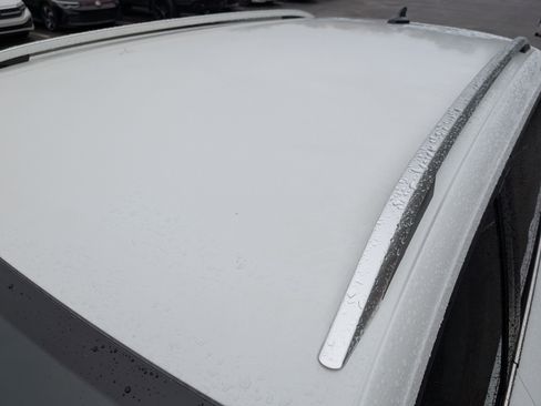 Used 2024 Volkswagen Taos SE image 14