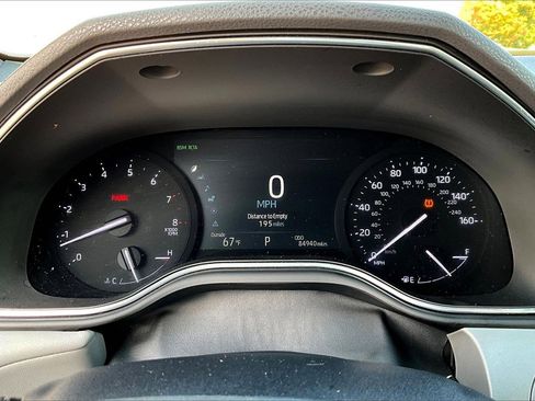 Used 2019 Toyota Avalon XLE image 9