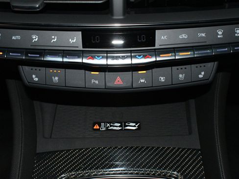 Used 2024 Cadillac CT5 V Blackwing w/ Carbon Fiber Package 2 RWD image 34