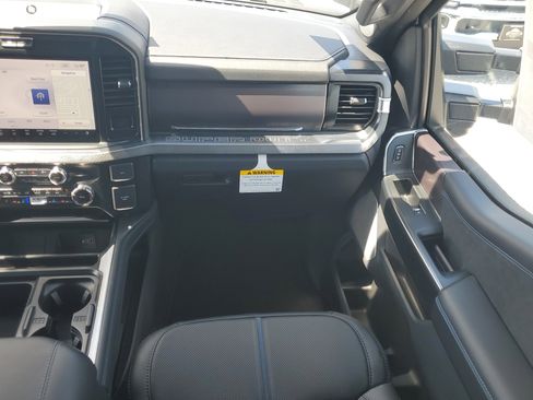 New 2026 Ford F450 Platinum w/ FX4 Off-Road Package image 13