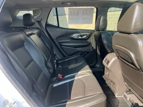 Used 2022 GMC Terrain SLT w/ Tech Package AWD/4WD image 13