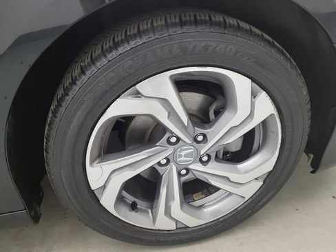 Used 2020 Honda Accord EX-L image 31