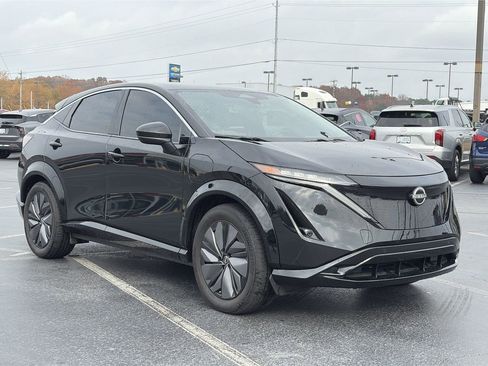 Certified 2023 Nissan Ariya FWD image 7