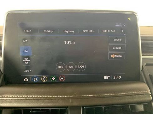 Used 2021 GMC Yukon SLT w/ SLT Luxury Package AWD/4WD image 3
