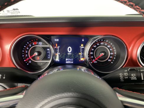 Used 2022 Jeep Wrangler Rubicon w/ Cold Weather Group AWD/4WD image 21