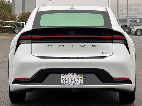 Certified 2023 Toyota Prius XLE image 8