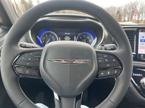 New 2026 Chrysler Pacifica Select w/ S Appearance Package AWD/4WD image 19