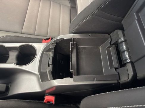 Used 2015 Ford Escape SE AWD/4WD image 39