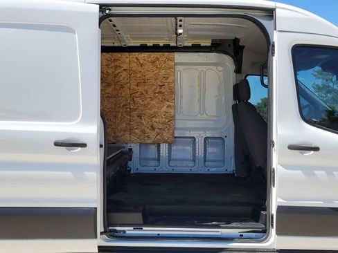 Used 2019 Ford Transit 250 148 Medium Roof RWD image 9