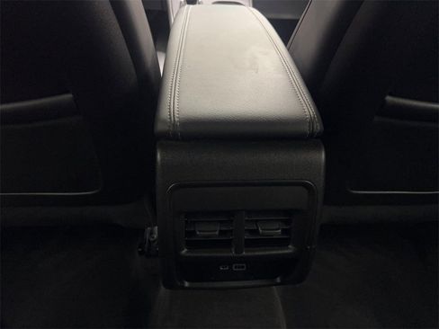 Used 2024 Cadillac XT4 Premium Luxury image 73