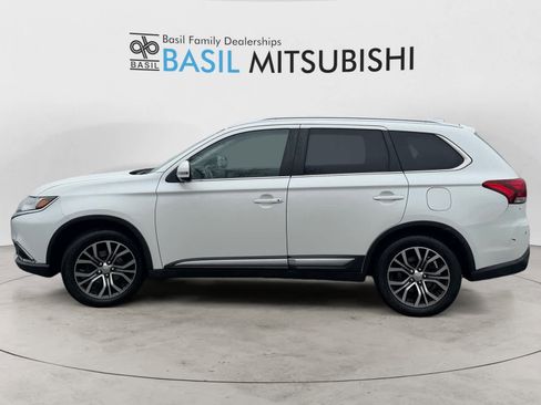 Used 2018 Mitsubishi Outlander SEL image 3