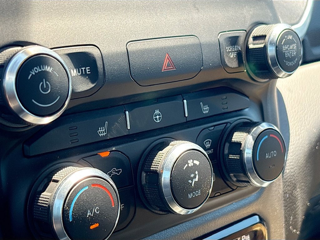 Used 2022 RAM 1500 Big Horn AWD/4WD image 19