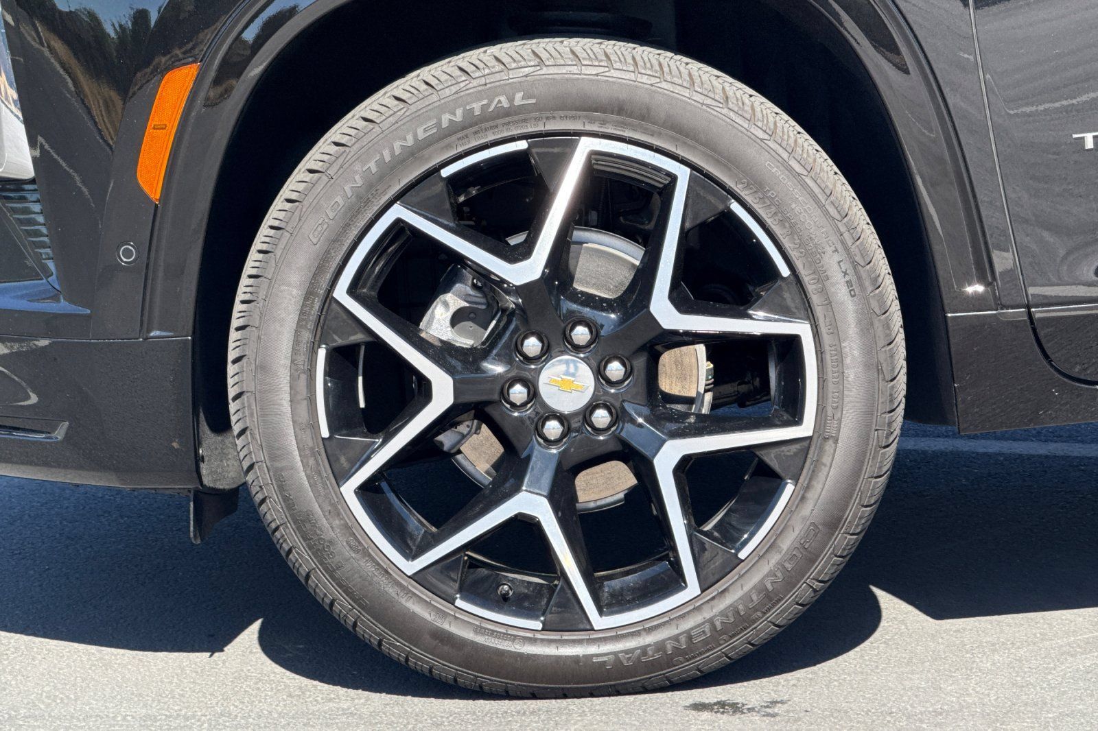 Used 2026 Chevrolet Traverse High Country w/ LPO, Floor Liner Package AWD/4WD image 15