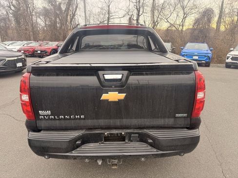 Used 2012 Chevrolet Avalanche LTZ image 22