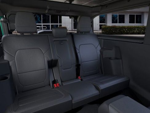 New 2025 Ford Bronco Badlands image 11