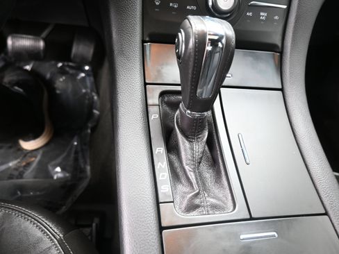 Used 2015 Ford Taurus SEL w/ Equipment Group 201A FWD image 14