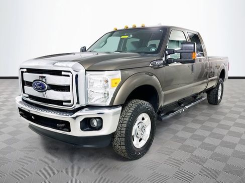 Used 2016 Ford F250 XLT w/ XLT Value Package image 3