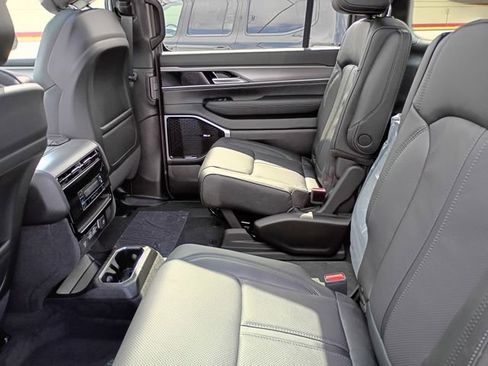 New 2026 Jeep Grand Wagoneer L Limited AWD/4WD image 19