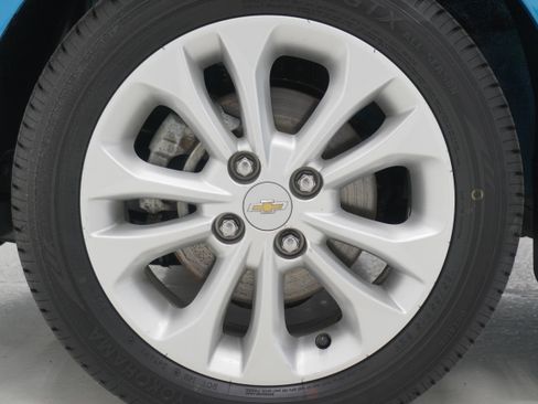 Used 2019 Chevrolet Spark LT image 21