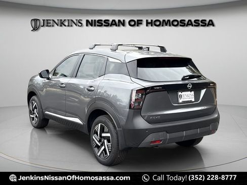 Used 2026 Nissan Kicks SV w/ SV Premium Package FWD image 6