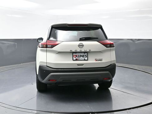 Used 2023 Nissan Rogue SV image 13