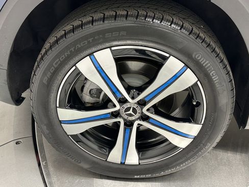 Certified 2023 Mercedes-Benz EQB 300 4MATIC image 18