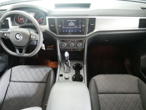 Used 2018 Volkswagen Atlas Launch Edition image 10