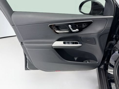 Certified 2025 Mercedes-Benz GLC 300 4MATIC image 23