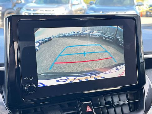 Used 2025 Toyota Corolla LE image 17