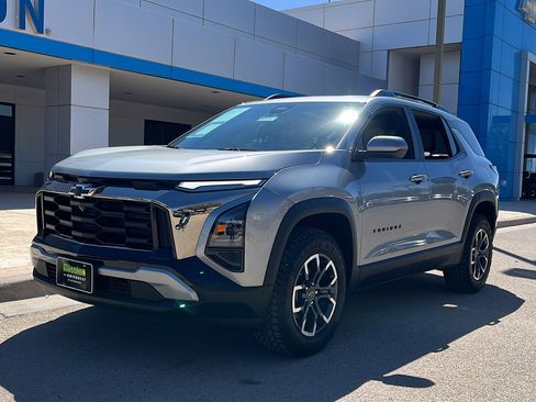 Used 2026 Chevrolet Equinox ACTIV image 3