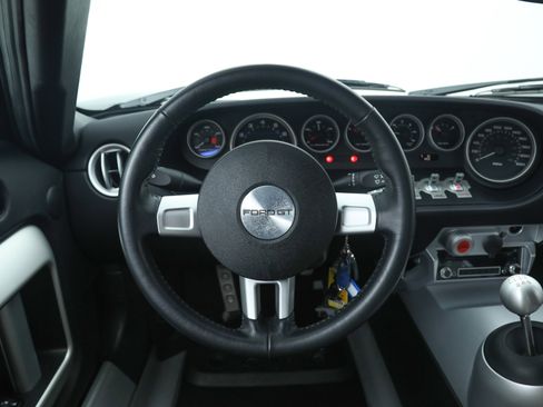 Used 2006 Ford GT image 26