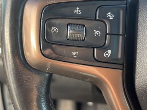 Used 2019 Chevrolet Silverado 1500 High Country w/ Technology Package AWD/4WD image 14