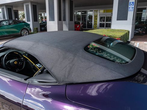 Used 2025 Ferrari Roma Spider image 31