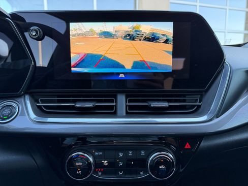 Used 2025 Chevrolet Trax ACTIV w/ Driver Confidence Package image 29