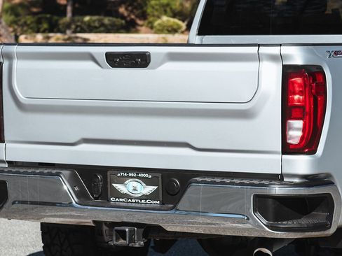 Used 2023 GMC Sierra 2500 SLE w/ SLE Convenience Package image 10