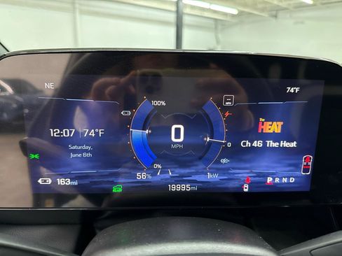 Used 2024 Chevrolet Blazer EV LT AWD/4WD image 17