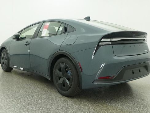 New 2026 Toyota Prius Plug-In Hybrid FWD image 42