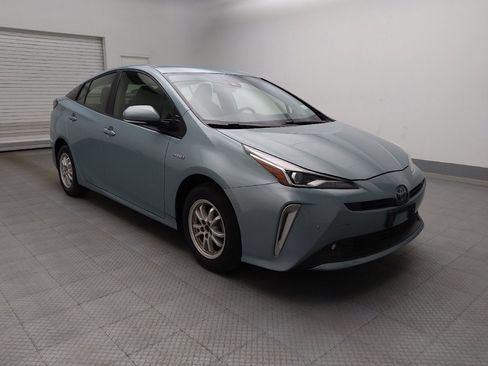 Used 2019 Toyota Prius LE AWD/4WD image 13