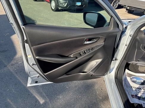 Used 2017 Toyota Yaris iA FWD image 13