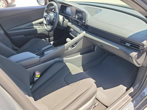 New 2026 Hyundai Elantra Sport FWD image 19