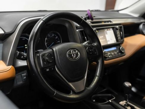 Used 2017 Toyota RAV4 Limited AWD/4WD image 25