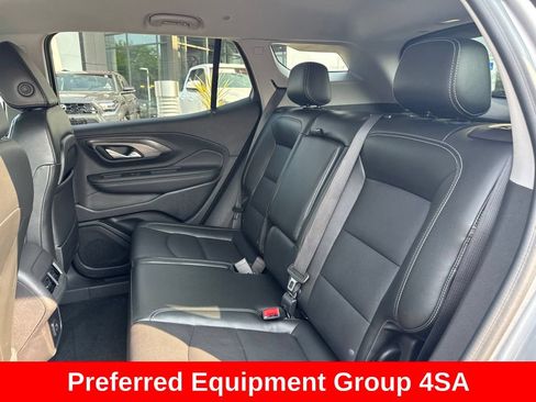 Used 2024 GMC Terrain SLT FWD image 15
