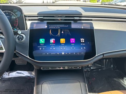 New 2026 Mercedes-Benz E 350 4MATIC Sedan image 29