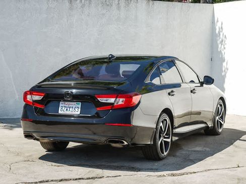 Used 2019 Honda Accord Sport image 7