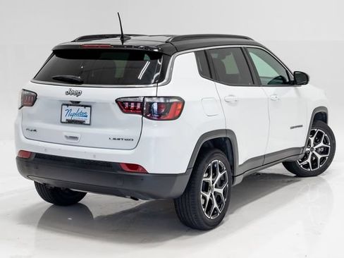 Certified 2025 Jeep Compass Limited AWD/4WD image 34