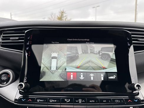 New 2024 Jeep Wagoneer Series II w/ Convenience Group I image 4