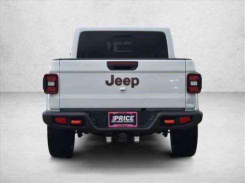 Used 2022 Jeep Gladiator Mojave AWD/4WD image 6