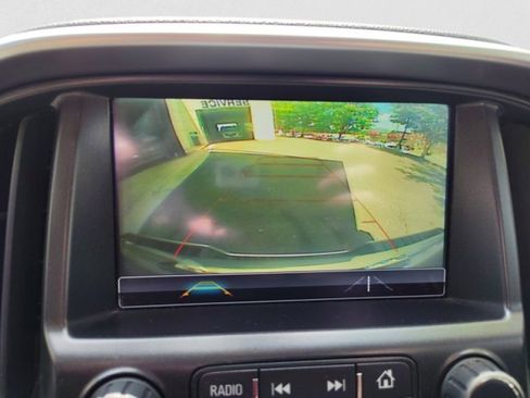 Used 2018 Chevrolet Colorado LT w/ LT Convenience Package image 16