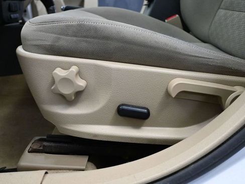 Used 2010 Ford Fusion SE image 19