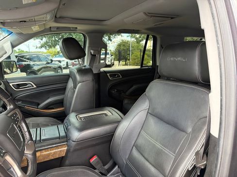 Used 2018 GMC Yukon Denali w/ Open Road Package AWD/4WD image 20